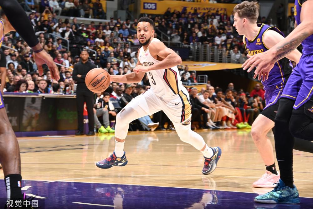 球队中场的 球队中场的