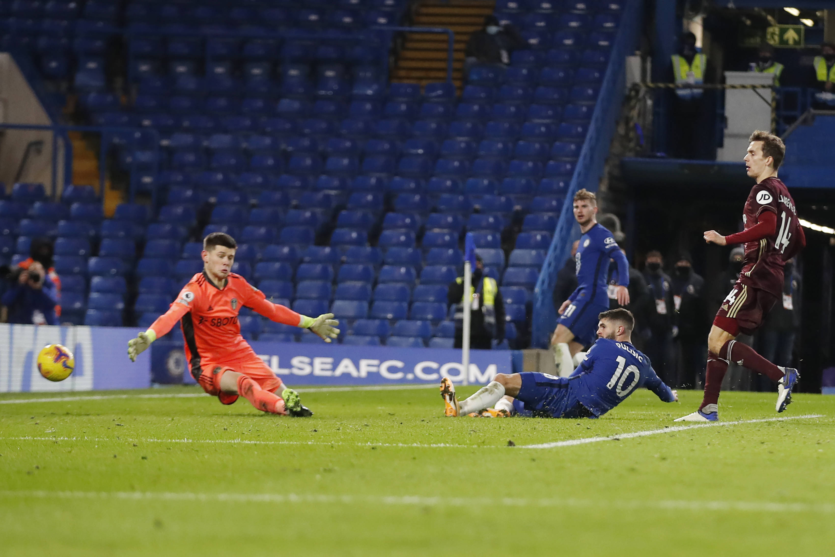 现代足球对 现代足球对